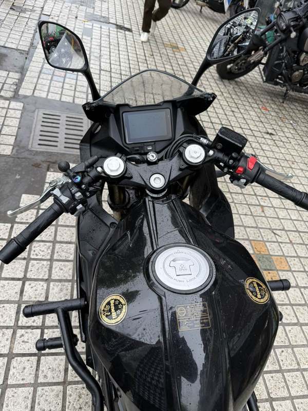 二手贝纳利龙卷风 Tornado 302R