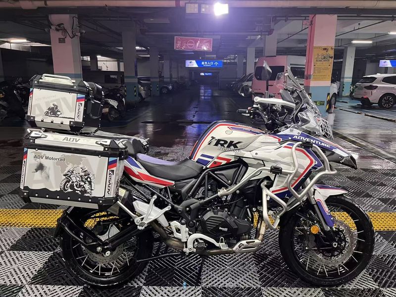 二手贝纳利金鹏 TRK502