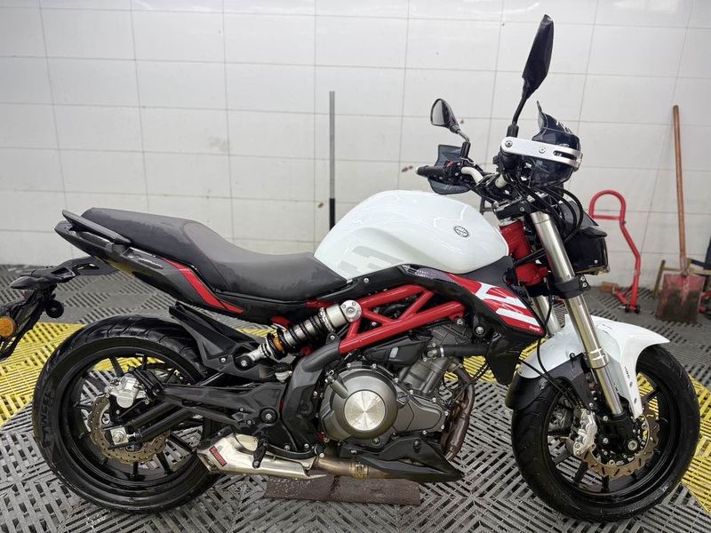 二手贝纳利蓝宝龙 BN302S