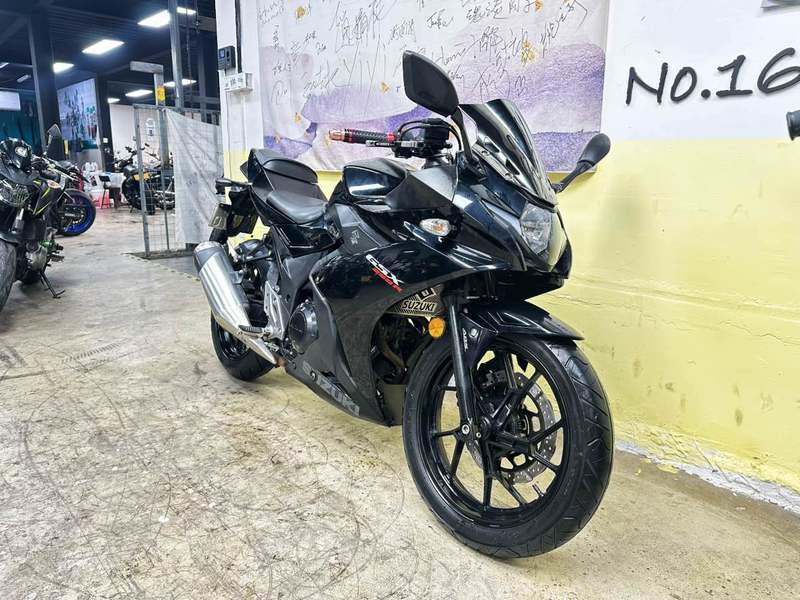 二手豪爵铃木GSX250R