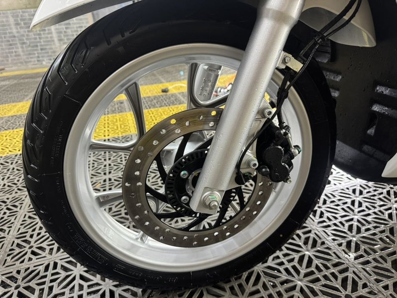 二手比亚乔Medley 150