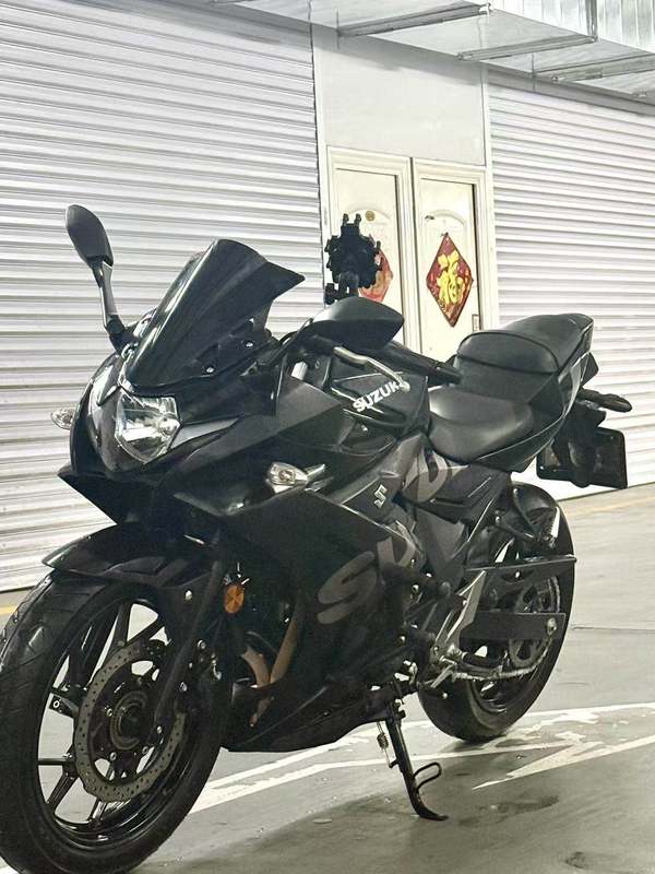 二手豪爵铃木GSX250R