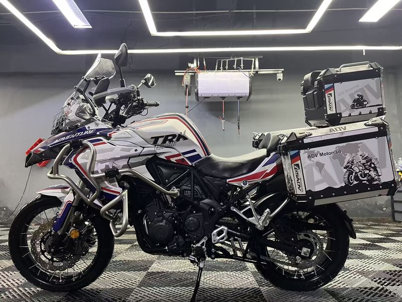 二手贝纳利金鹏 TRK502