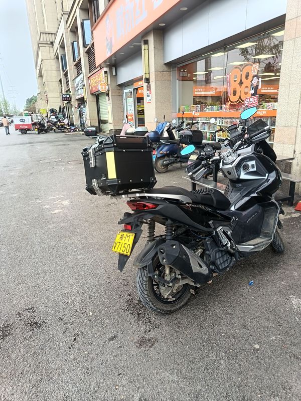 二手大阳V锐 ADV150