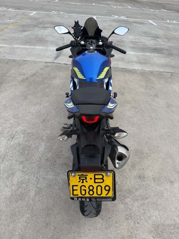二手豪爵铃木GSX250R