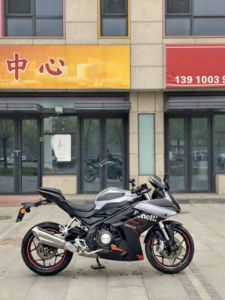 二手贝纳利龙卷风 Tornado 302R