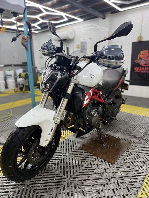 二手贝纳利蓝宝龙 BN302S