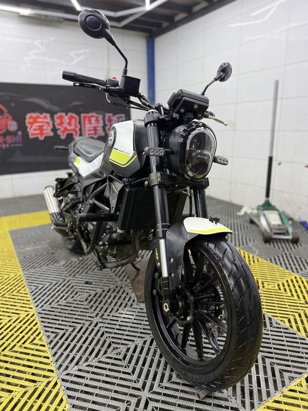 二手贝纳利幼狮 Leoncino 250