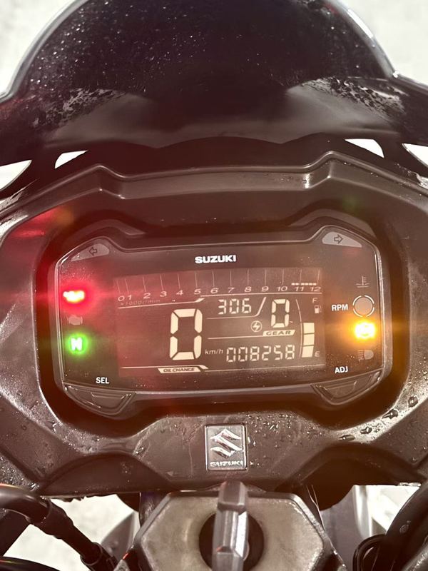 二手豪爵铃木GSX250R