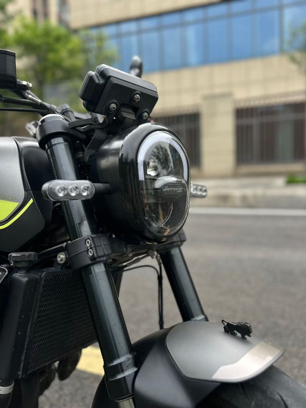 二手贝纳利幼狮 Leoncino 250