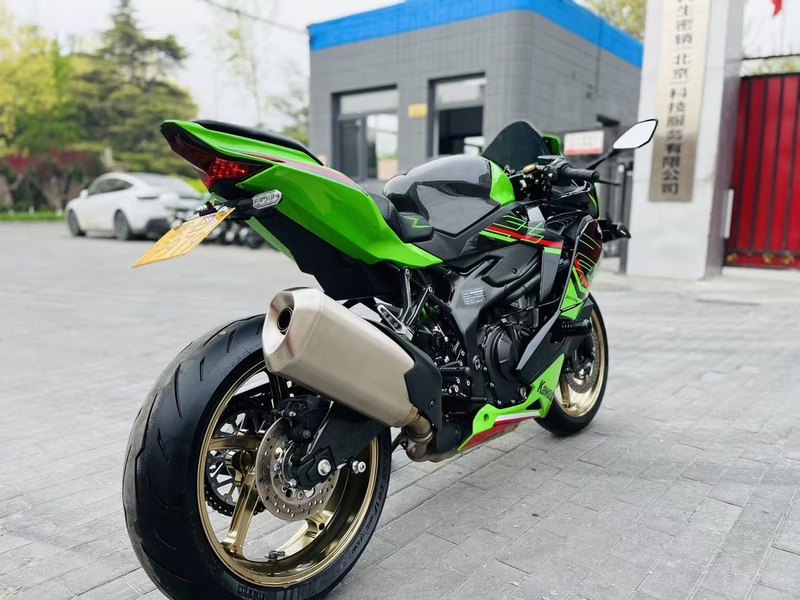 二手川崎ZX-4R