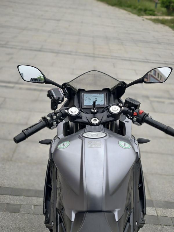 二手贝纳利龙卷风 Tornado 302R