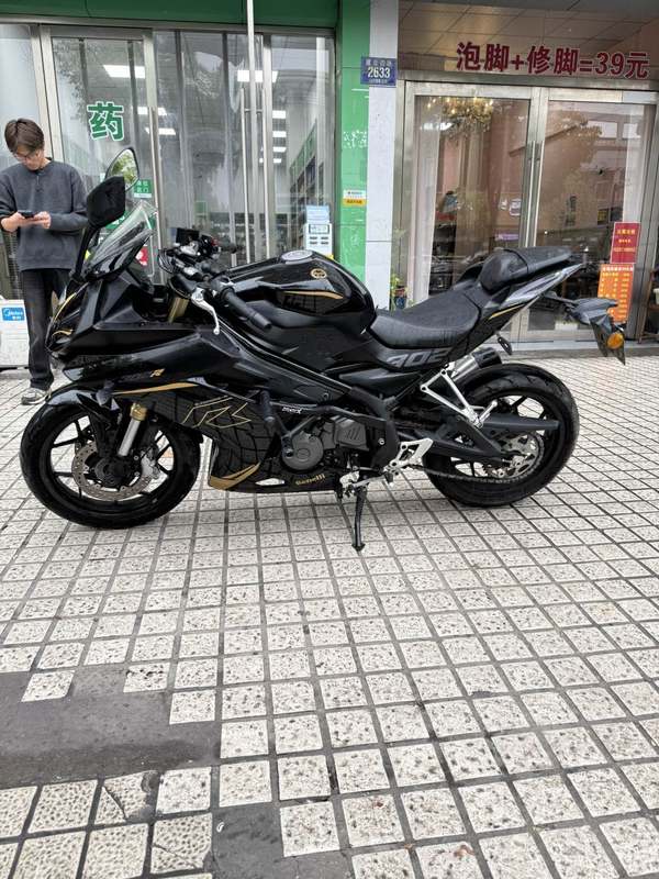 二手贝纳利龙卷风 Tornado 302R