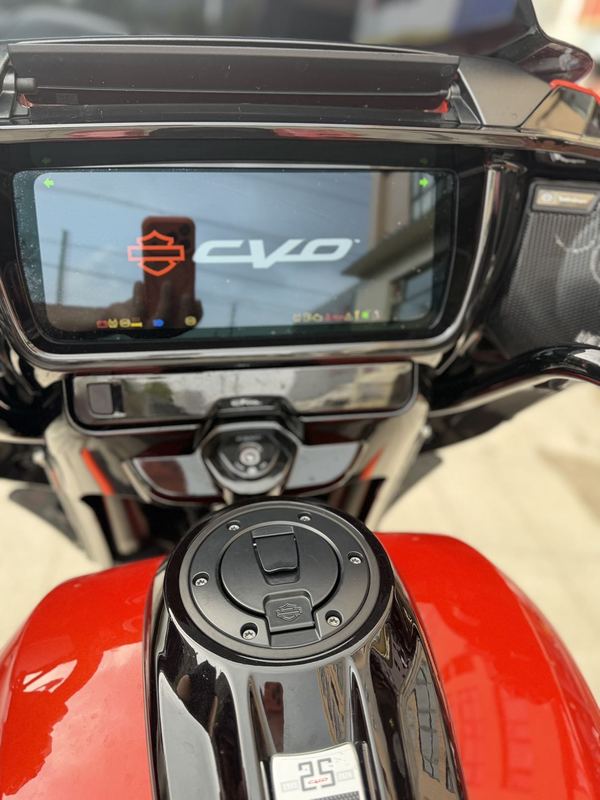 二手哈雷戴维森大道滑翔 Street Glide