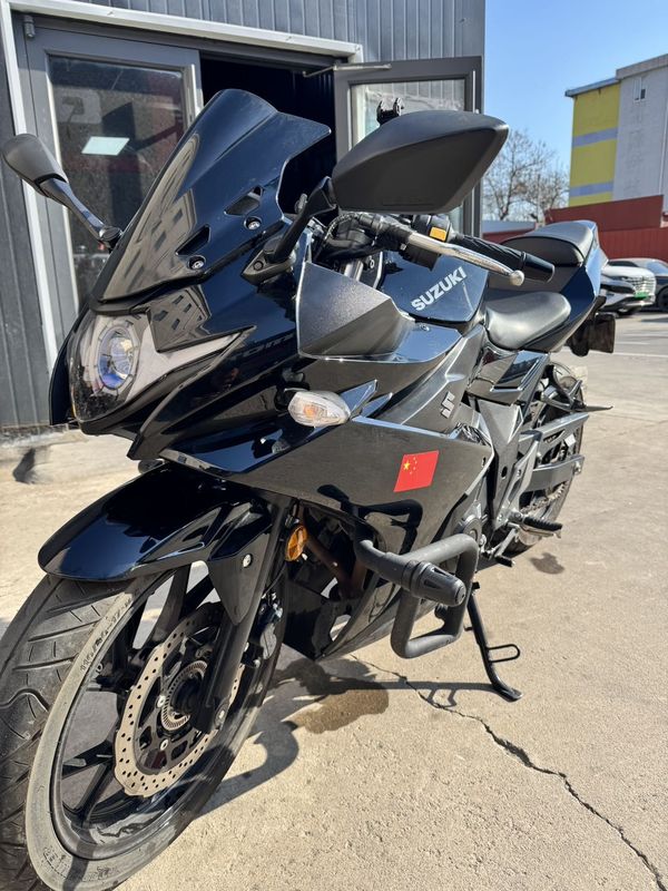 二手豪爵铃木GSX250R