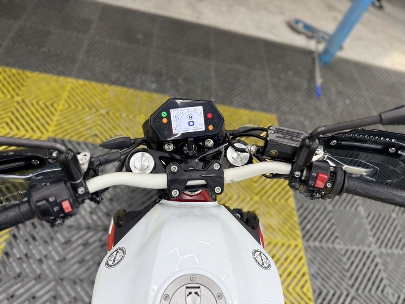 二手贝纳利蓝宝龙 BN302S