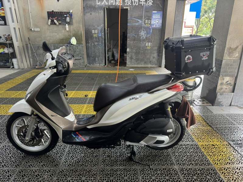 二手比亚乔Medley 150