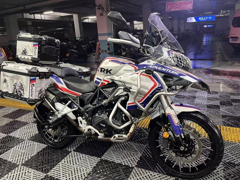 二手贝纳利金鹏 TRK502