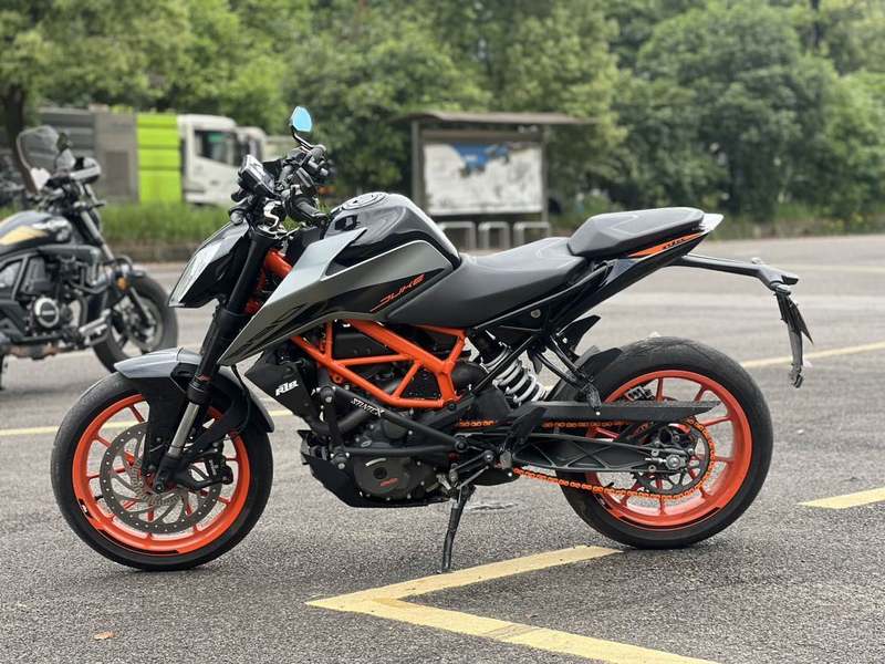 二手KTMR2R390 Duke