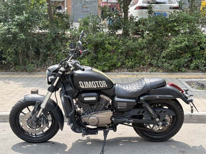 二手QJMOTOR闪300