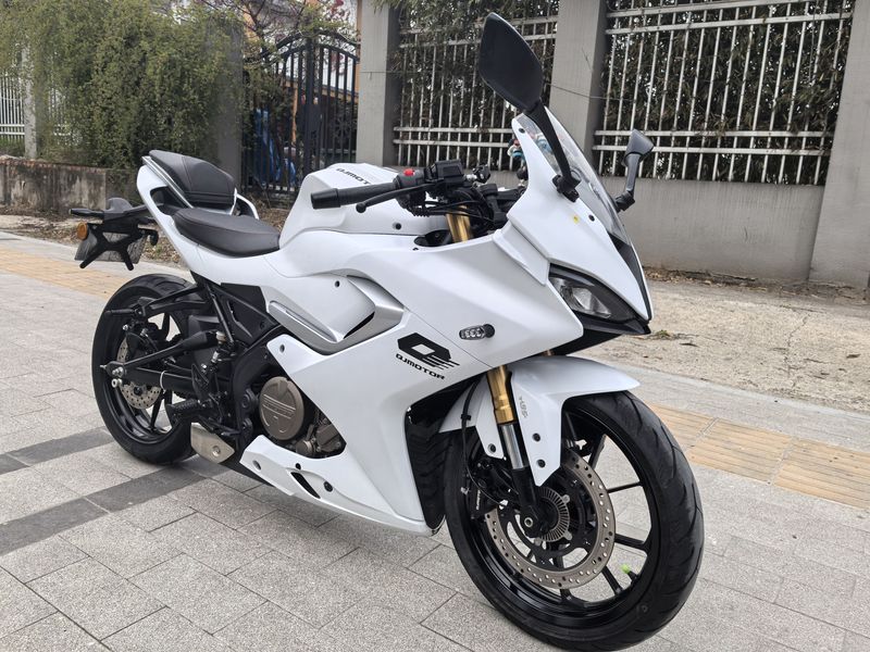 二手QJMOTOR赛250
