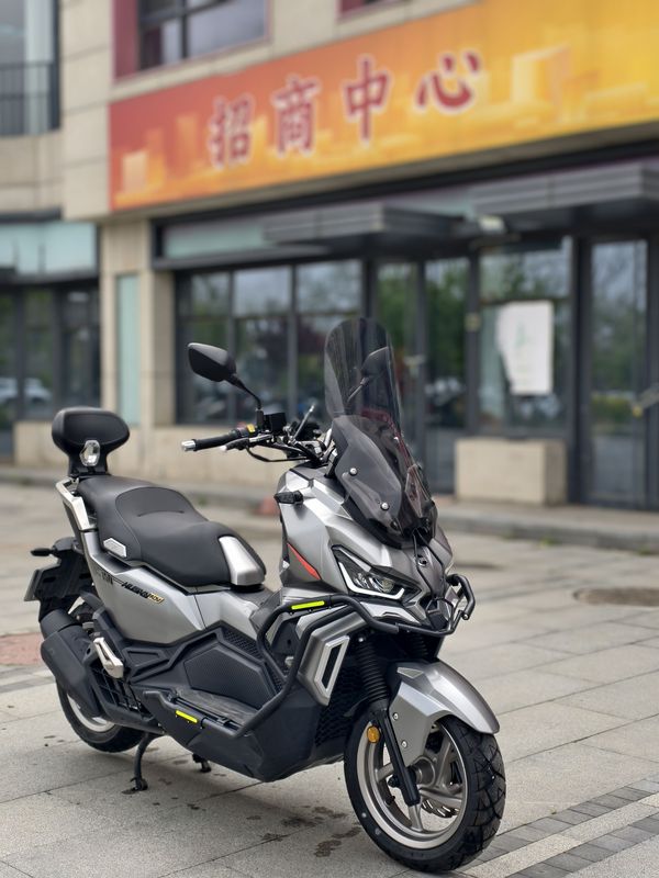 二手三阳哈士奇 Husky ADV150