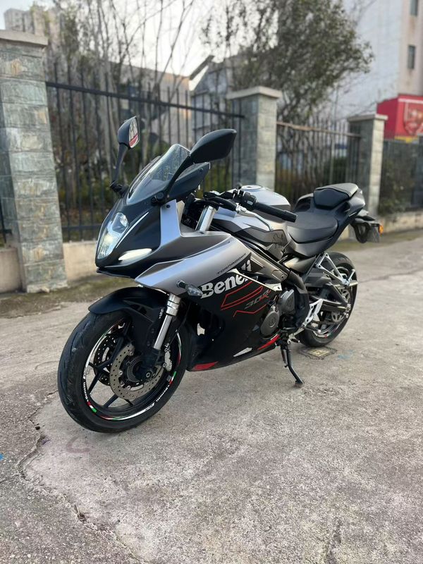 二手贝纳利龙卷风 Tornado 302R