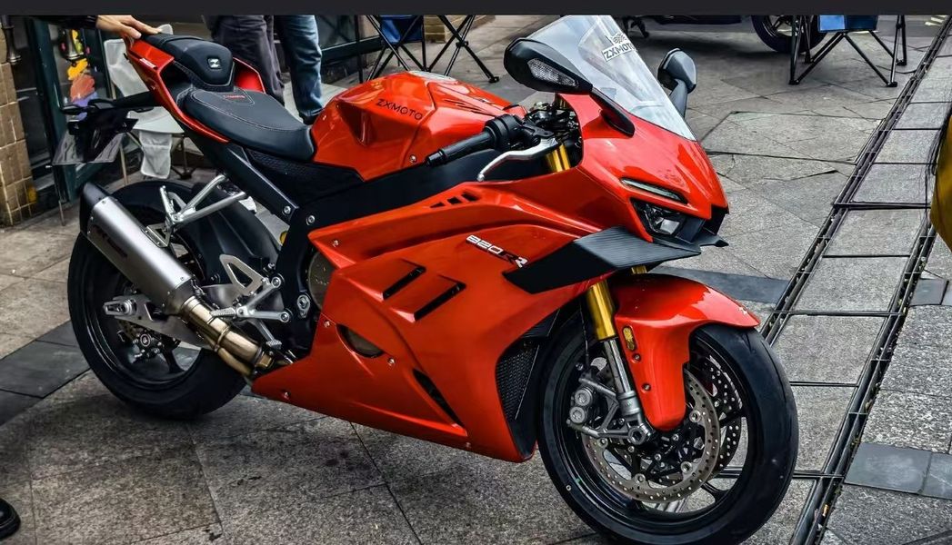 二手张雪机车820RR