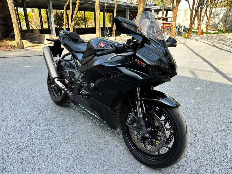 二手本田CBR 1000 RR-R