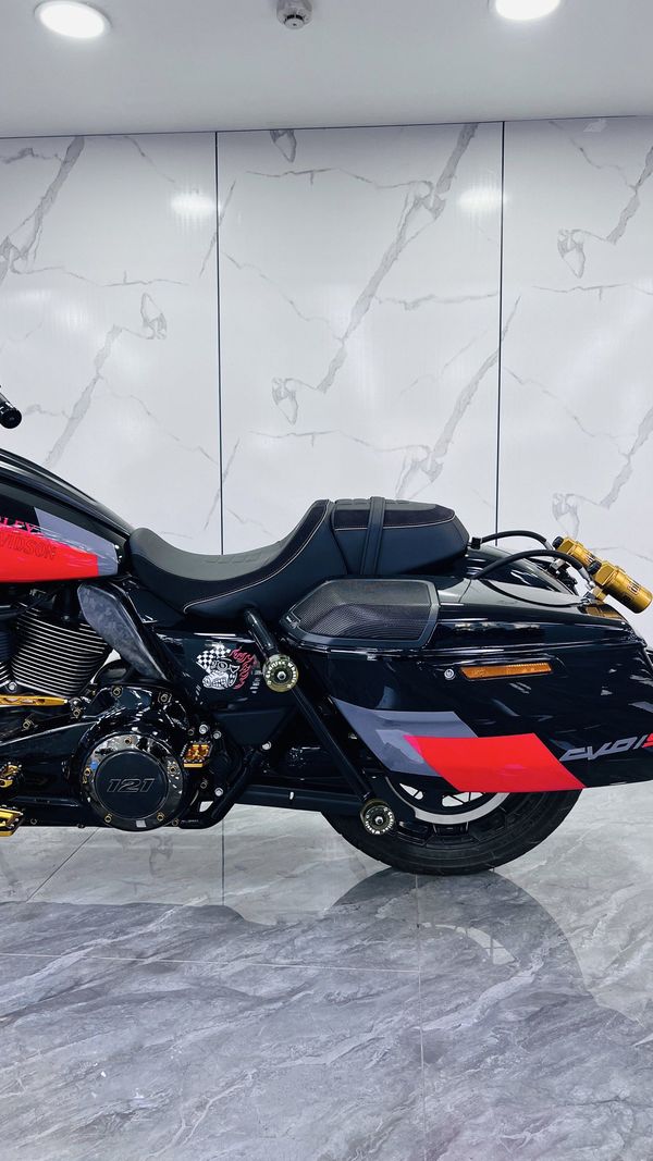 二手哈雷戴维森公路滑翔 Road Glide