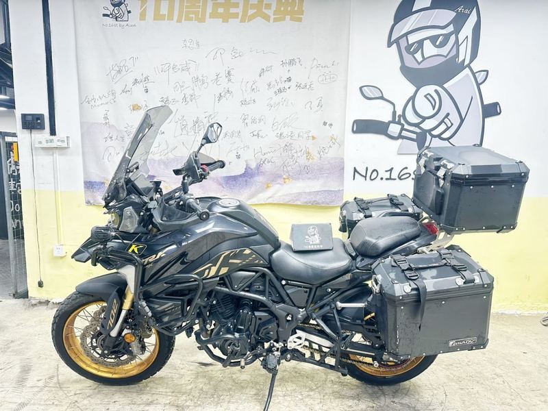 二手贝纳利TRK702