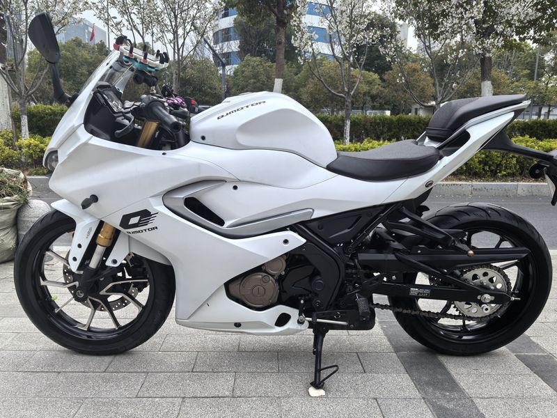 二手QJMOTOR赛250