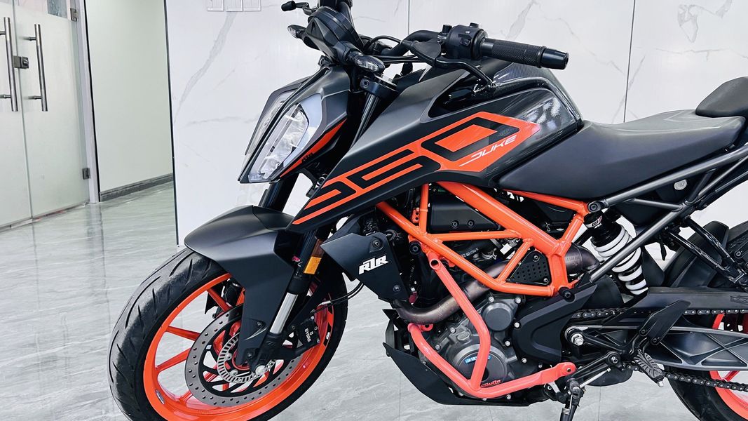 二手KTMR2R250 Duke