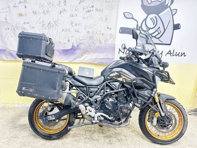 二手贝纳利TRK702