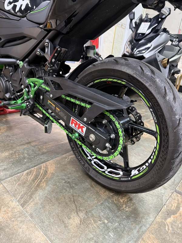 二手川崎Z400