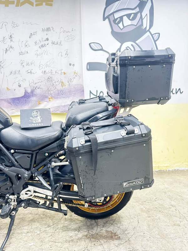 二手贝纳利TRK702