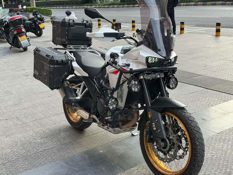 二手凯越800X
