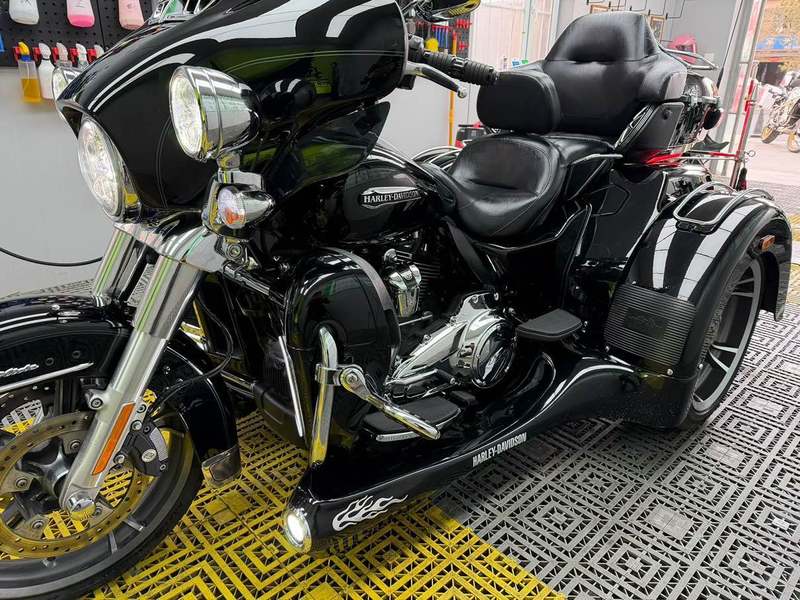 二手哈雷戴维森Tri Glide