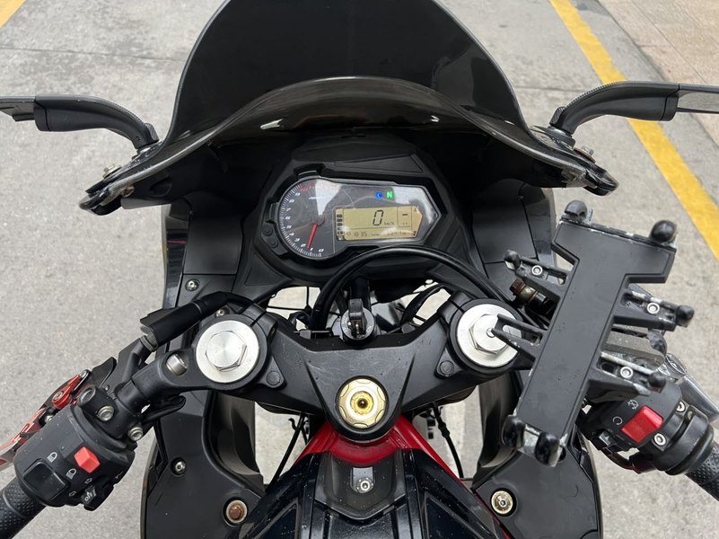 二手贝纳利龙卷风 Tornado 302R