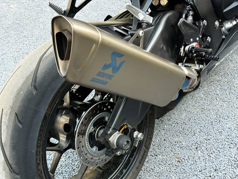 二手本田CBR 1000 RR-R