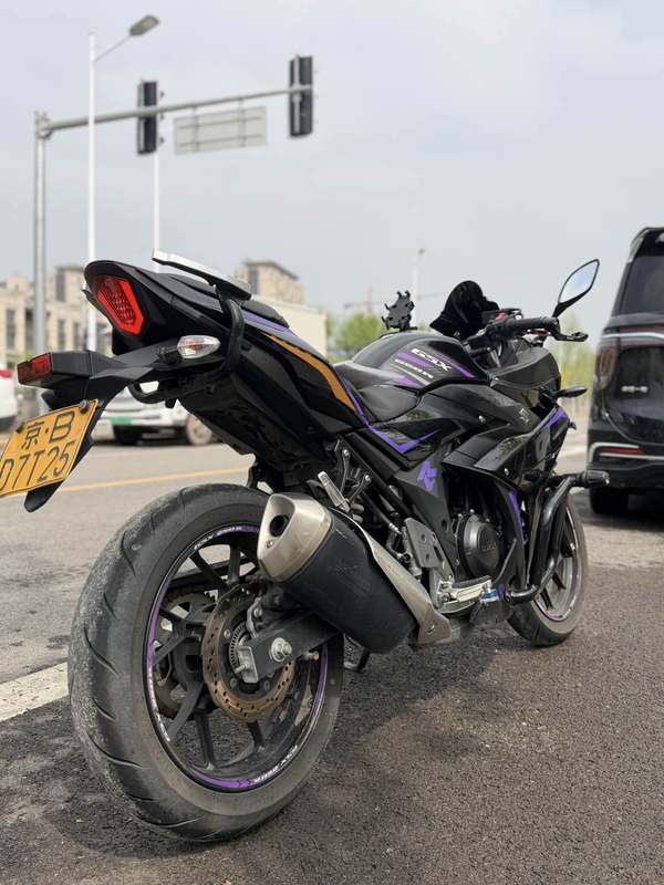 二手豪爵铃木GSX250R