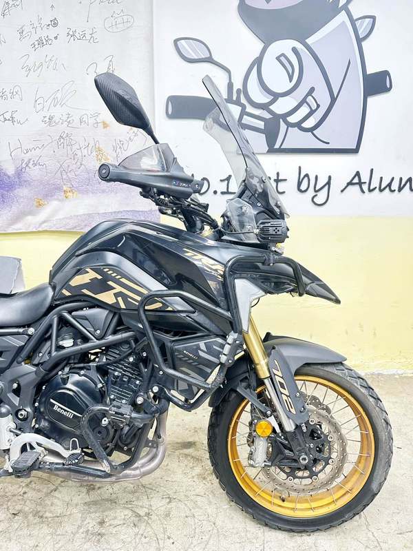 二手贝纳利TRK702