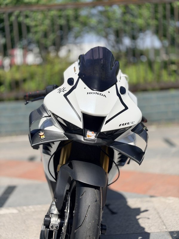 二手本田CBR 1000 RR-R
