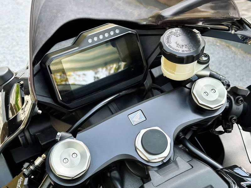 二手本田CBR 1000 RR-R