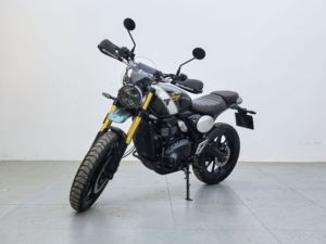 二手凯旋Scrambler 400 X