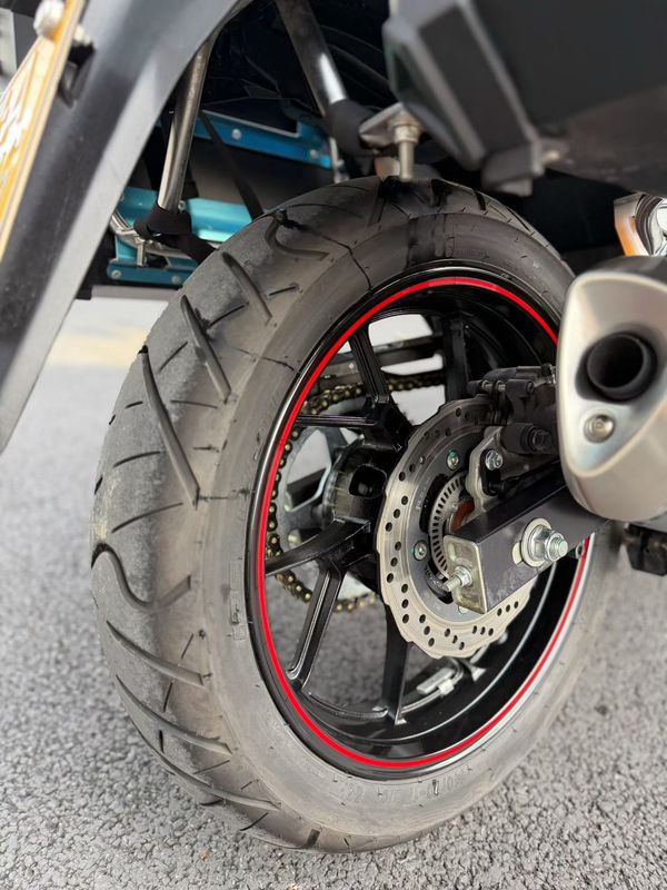 二手豪爵铃木DL250