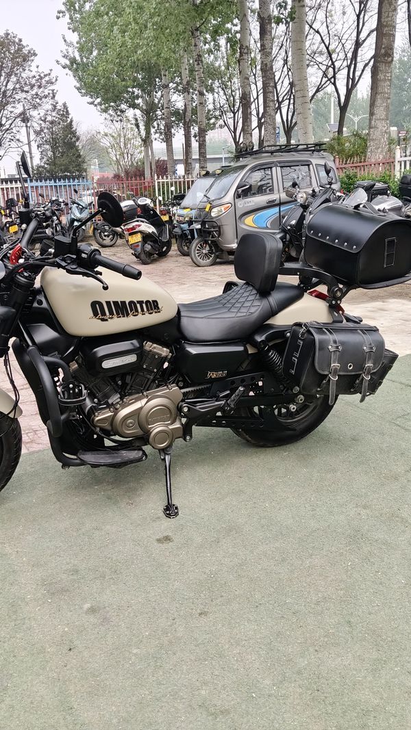 二手QJMOTOR闪300
