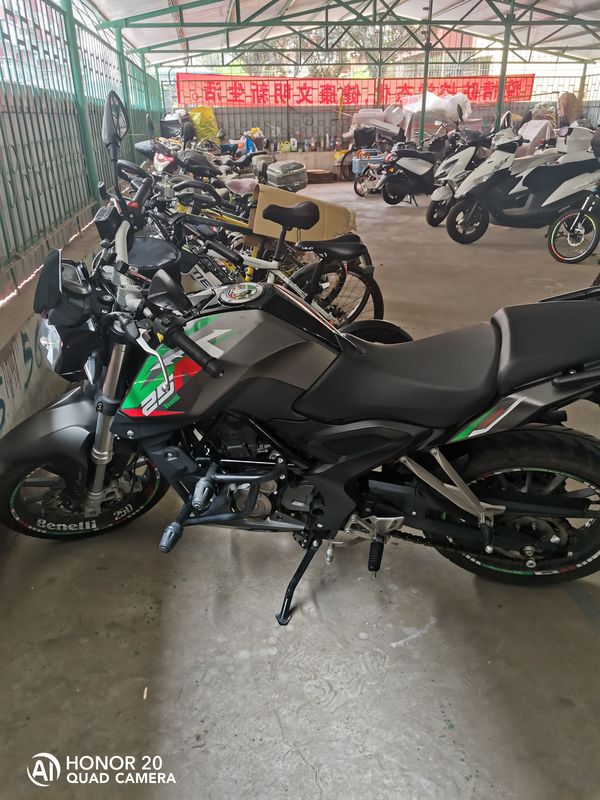 二手贝纳利小黄龙 TNT25