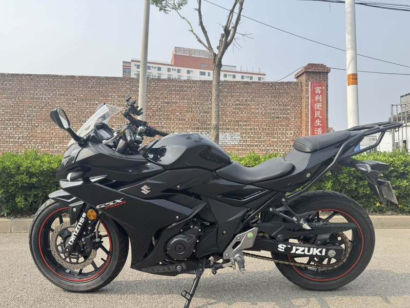二手豪爵铃木GSX250R