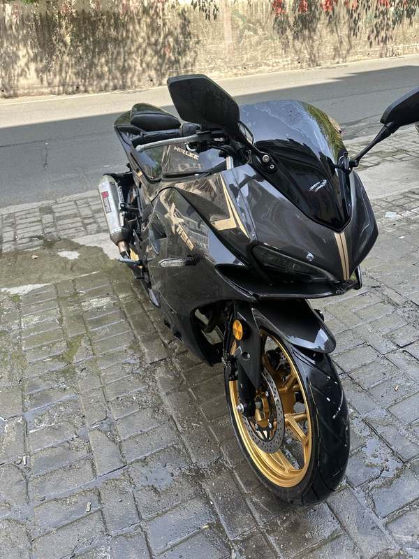 二手喜力蛟龙200